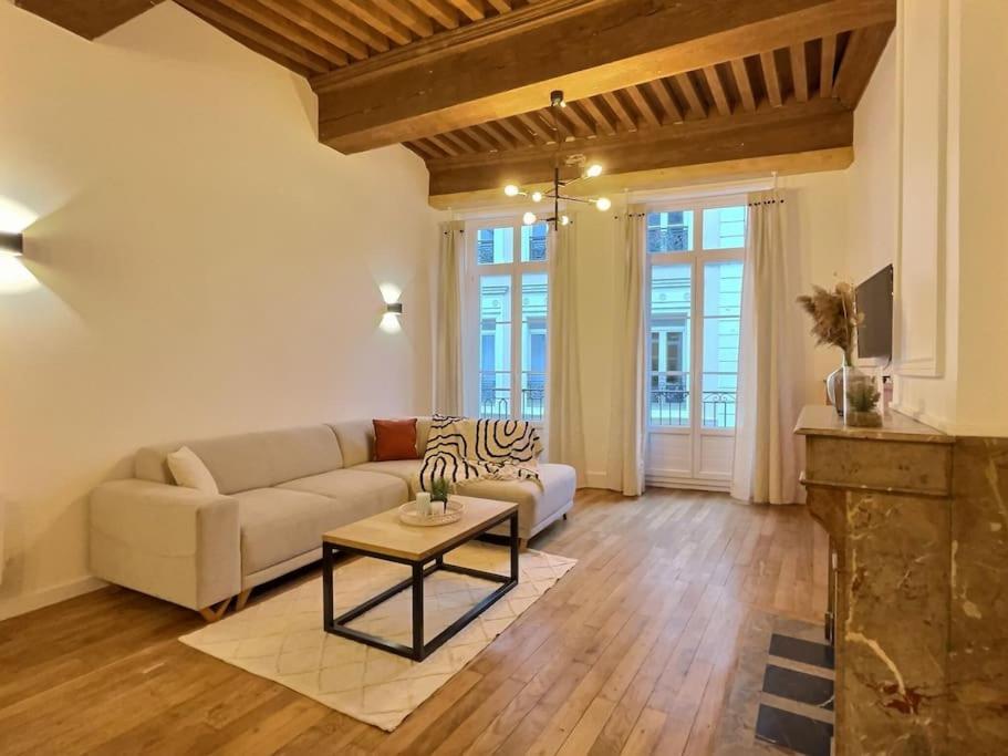 Apartamento "Boheme Chic" De Miss K Mâcon Exterior foto